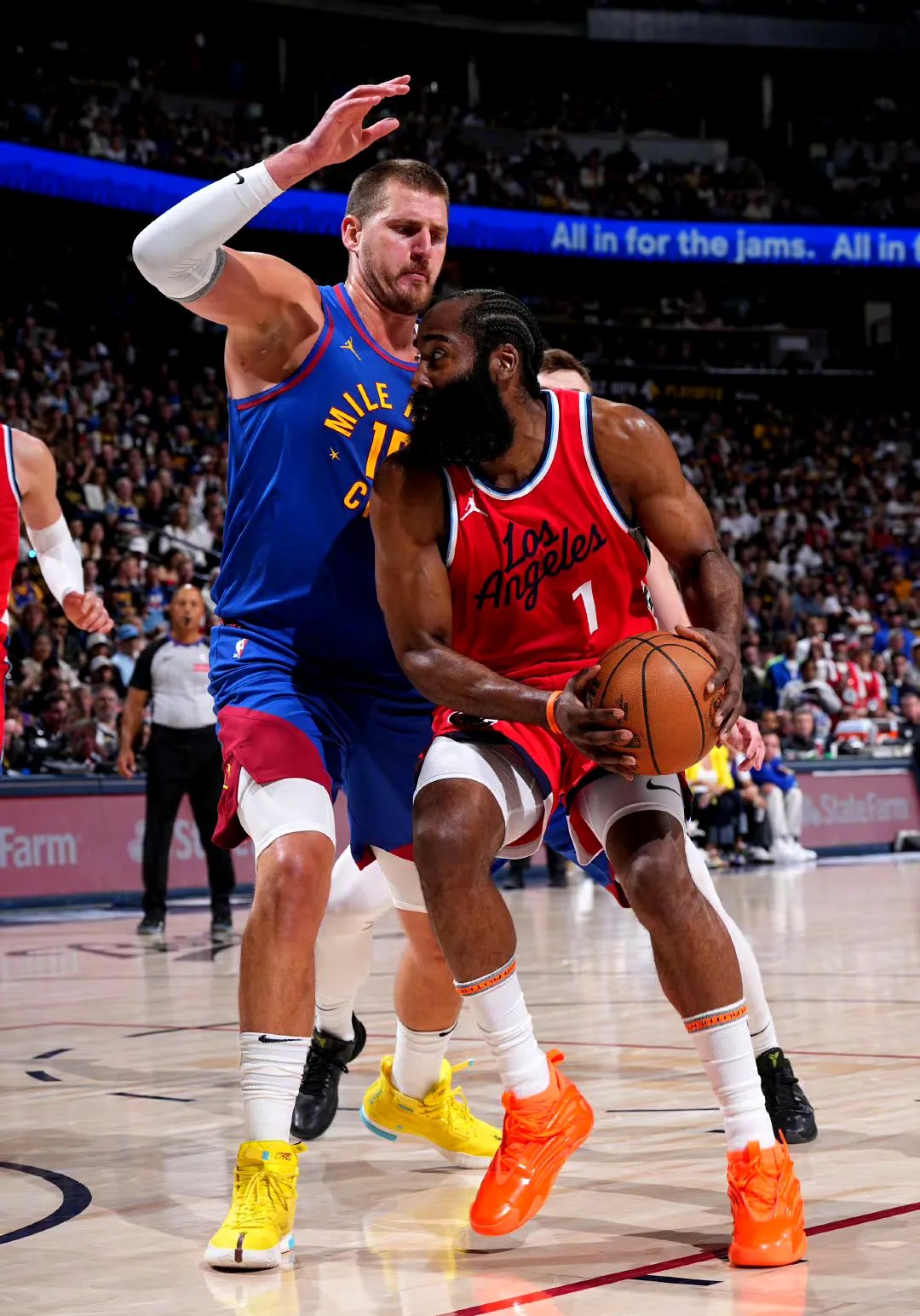 哈登与30激战RNG分钟，出色防守胜负难料！，蒂姆焦点对战再创辉煌时刻(巴斯蒂姆五金官网)